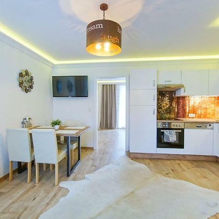 Auszeit Leoben 1 Mit Terasse Und Gratis Parkplatz Apartment ภายนอก รูปภาพ