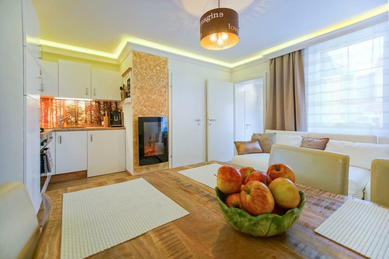 Auszeit Leoben 1 Mit Terasse Und Gratis Parkplatz Apartment ภายนอก รูปภาพ