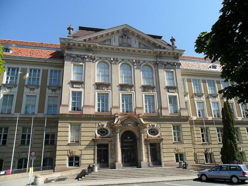 Auszeit Leoben 1 Mit Terasse Und Gratis Parkplatz Apartment ภายนอก รูปภาพ